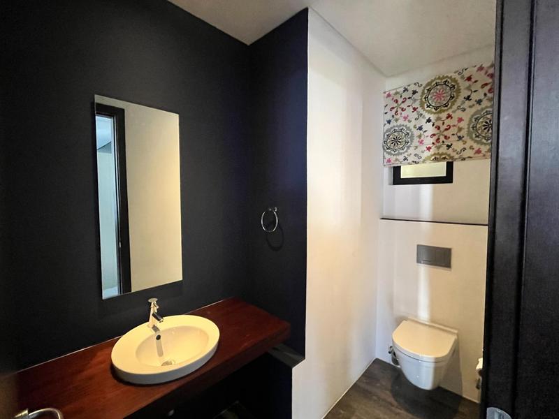 2 Bedroom Property for Sale in Cape Town Western Cape